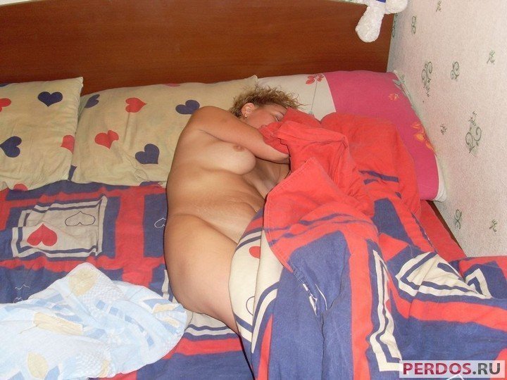 Секс со спящими зрелыми бабами фото